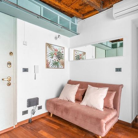 Mos29 - Luxurious Apartment - Near The Duomo ミラノ エクステリア 写真